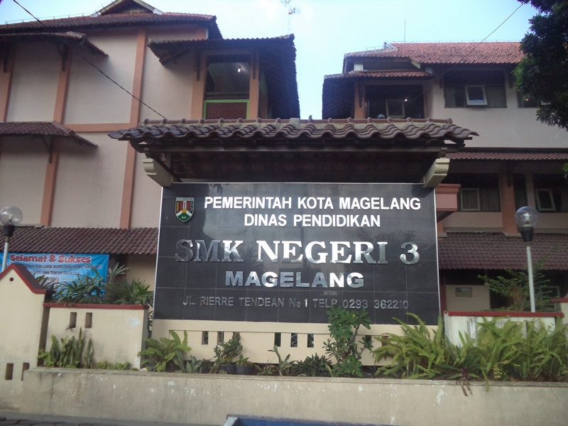 Gedung SMK NEGERI 3 MAGELANG